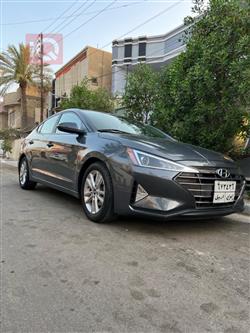 هیوندای ئەلەنترا